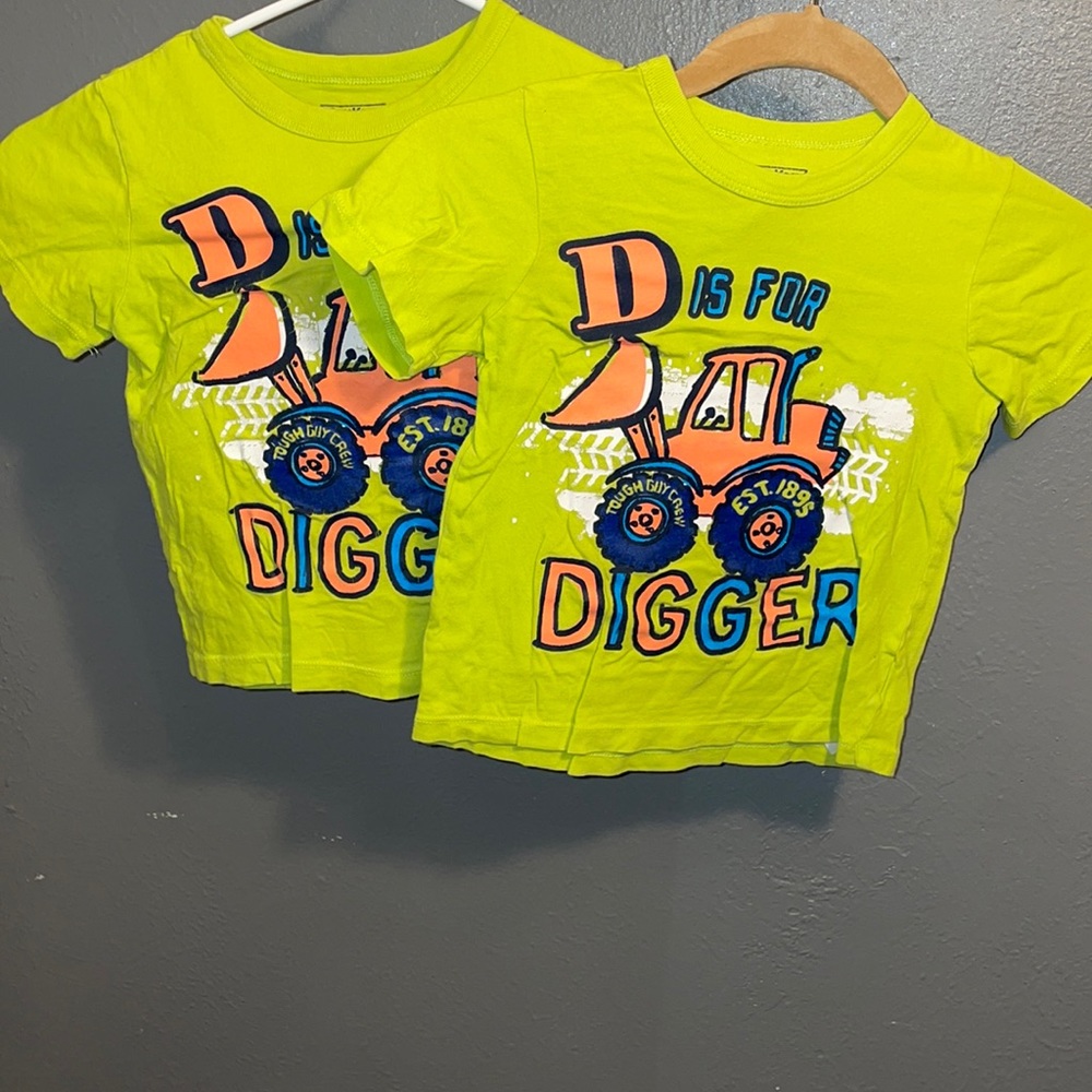 2 boys T-shirt